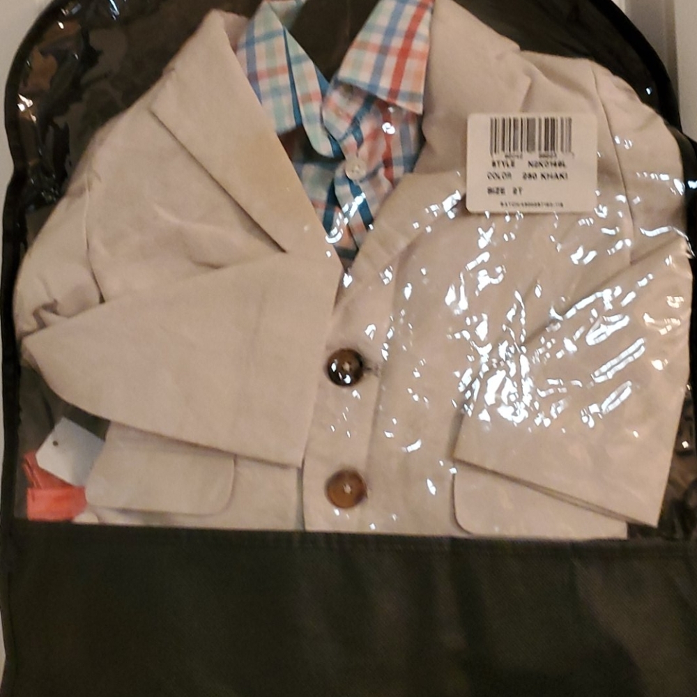 Toddler Suits - Picture 2 of 3